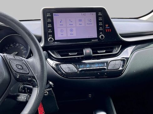 Used 2021 Toyota C-HR LE FWD image 7