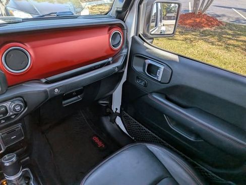 Used 2020 Jeep Gladiator Rubicon AWD/4WD image 17
