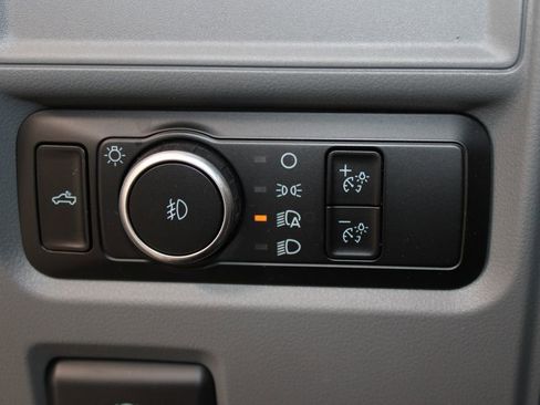 Used 2023 Ford F150 XLT w/ Trailer Tow Package image 38