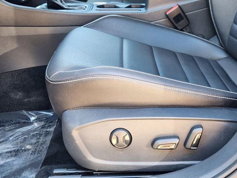 Used 2024 Volkswagen Jetta SE image 26