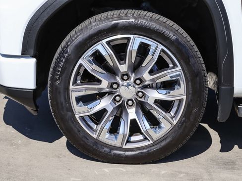 Used 2022 GMC Sierra 1500 Denali w/ Denali Reserve Package AWD/4WD image 11
