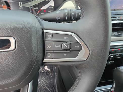 Used 2024 Jeep Compass Limited AWD/4WD image 23
