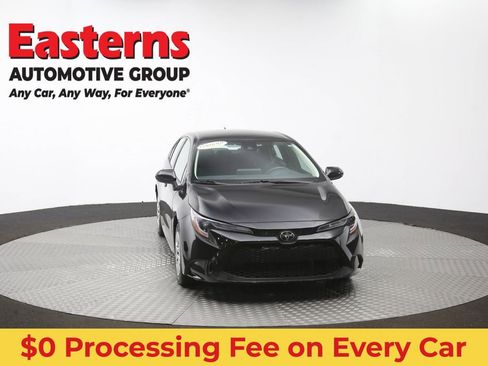 Used 2022 Toyota Corolla LE FWD image 50