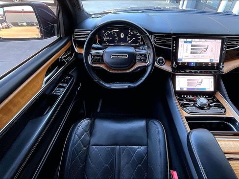 Used 2022 Jeep Grand Wagoneer Series III w/ Rear Seat Video Group 1 image 5
