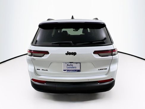 Used 2023 Jeep Grand Cherokee L Limited w/ Black Appearance Package AWD/4WD image 6