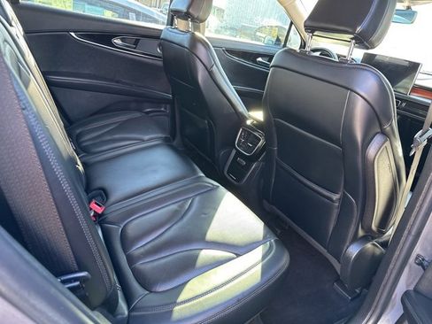 Used 2021 Lincoln Nautilus Reserve w/ Monochromatic Package image 20