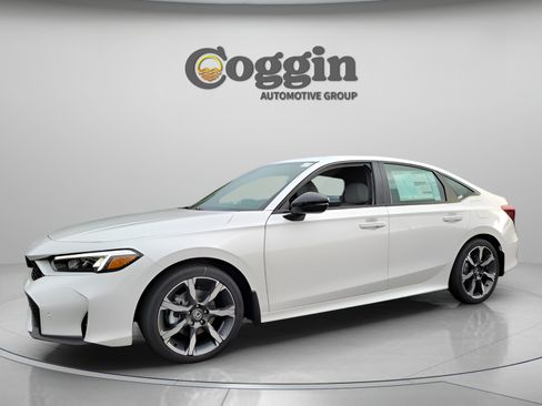 Used 2026 Honda Civic Sport Touring image 2
