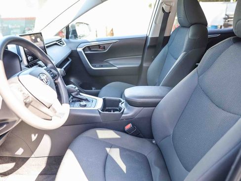 Used 2025 Toyota RAV4 LE image 12