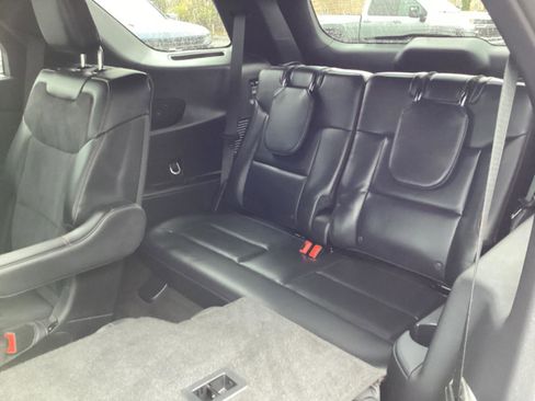 Used 2025 Ford Explorer ST image 13