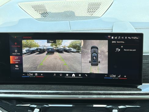 Certified 2025 BMW X7 xDrive40i w/ M Sport Package AWD/4WD image 4