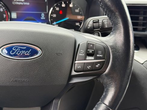 Used 2020 Ford Explorer XLT w/ Equipment Group 202A image 23