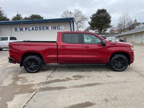 Used 2024 Chevrolet Silverado 1500 RST w/ Z71 Off-Road Package image 19