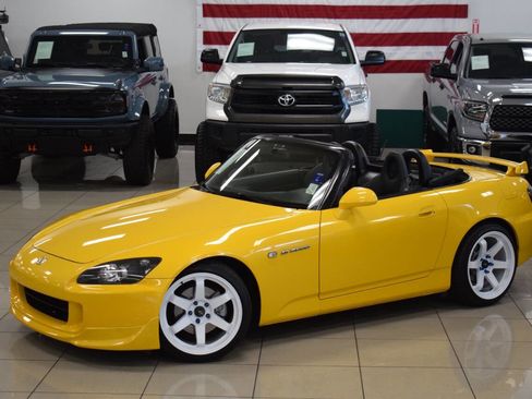 Used 2004 Honda S2000 image 13