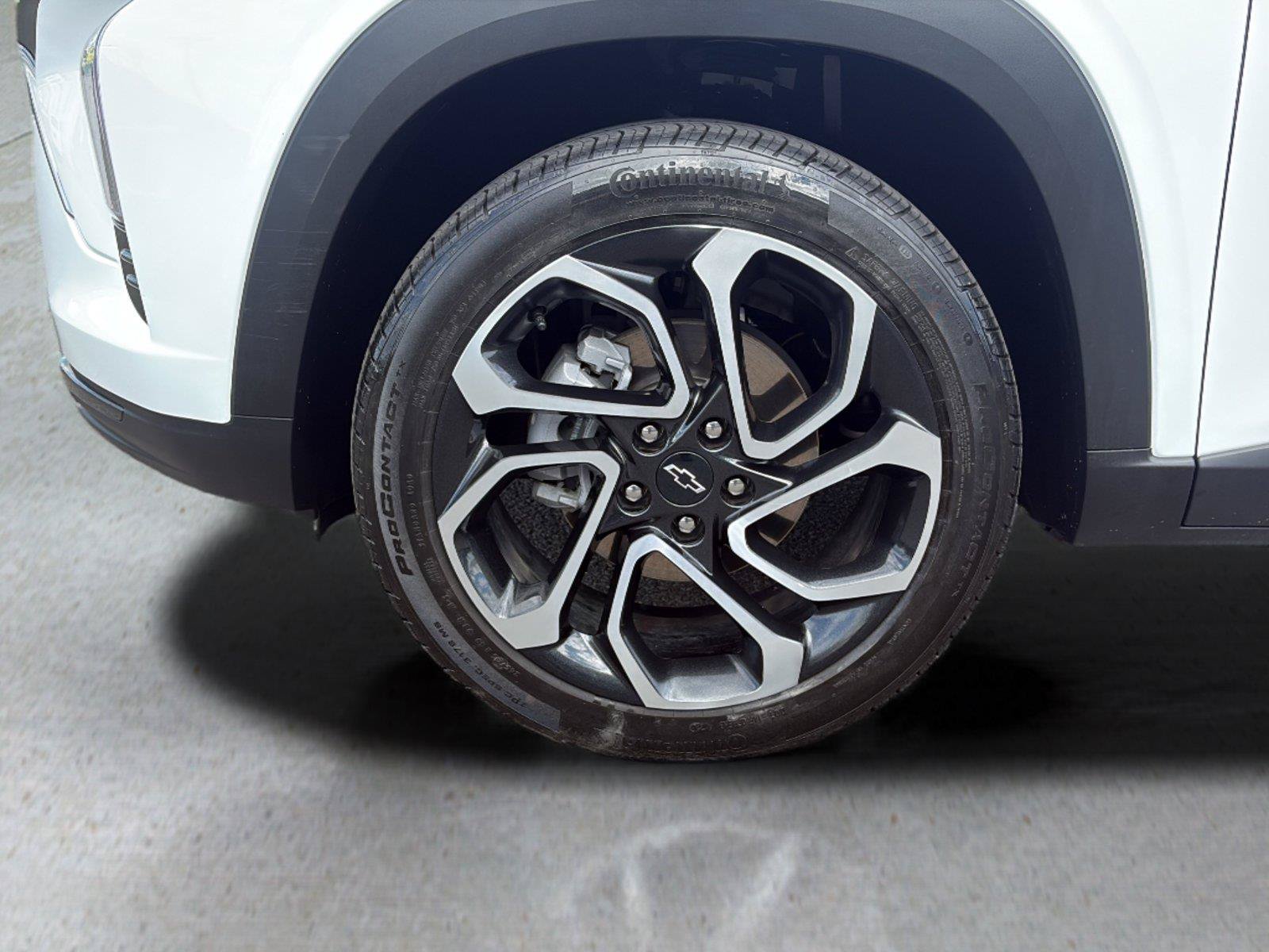 Used 2025 Chevrolet Trax RS FWD image 51