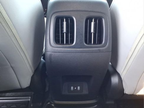 Used 2025 Hyundai Santa Cruz SEL FWD image 16