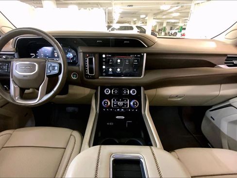 Used 2022 GMC Yukon Denali image 16