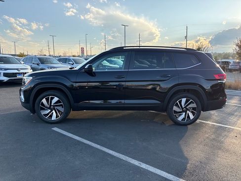 New 2026 Volkswagen Atlas SE image 2