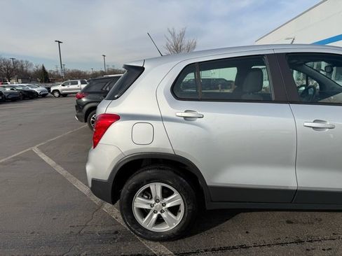 Certified 2020 Chevrolet Trax LS image 4