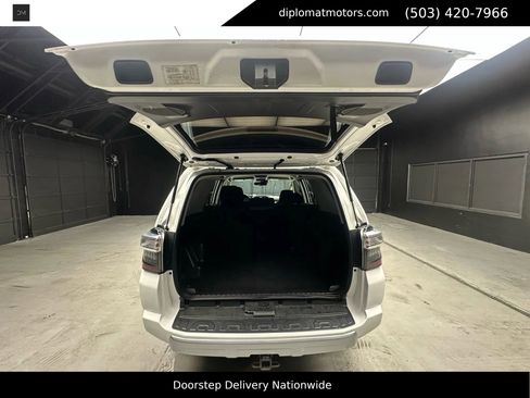 Used 2020 Toyota 4Runner TRD Off-Road image 42