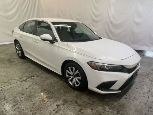 Used 2022 Honda Civic LX image 2