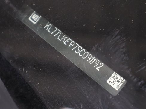 Used 2025 Chevrolet Trax ACTIV w/ Sunroof Package image 34