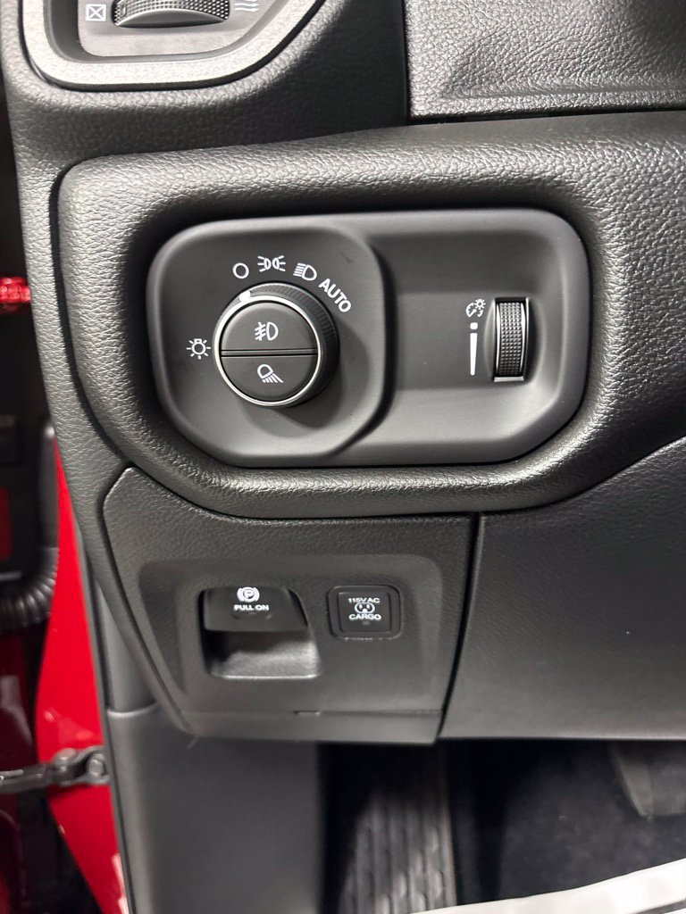 New 2027 RAM 1500 Express AWD/4WD image 11