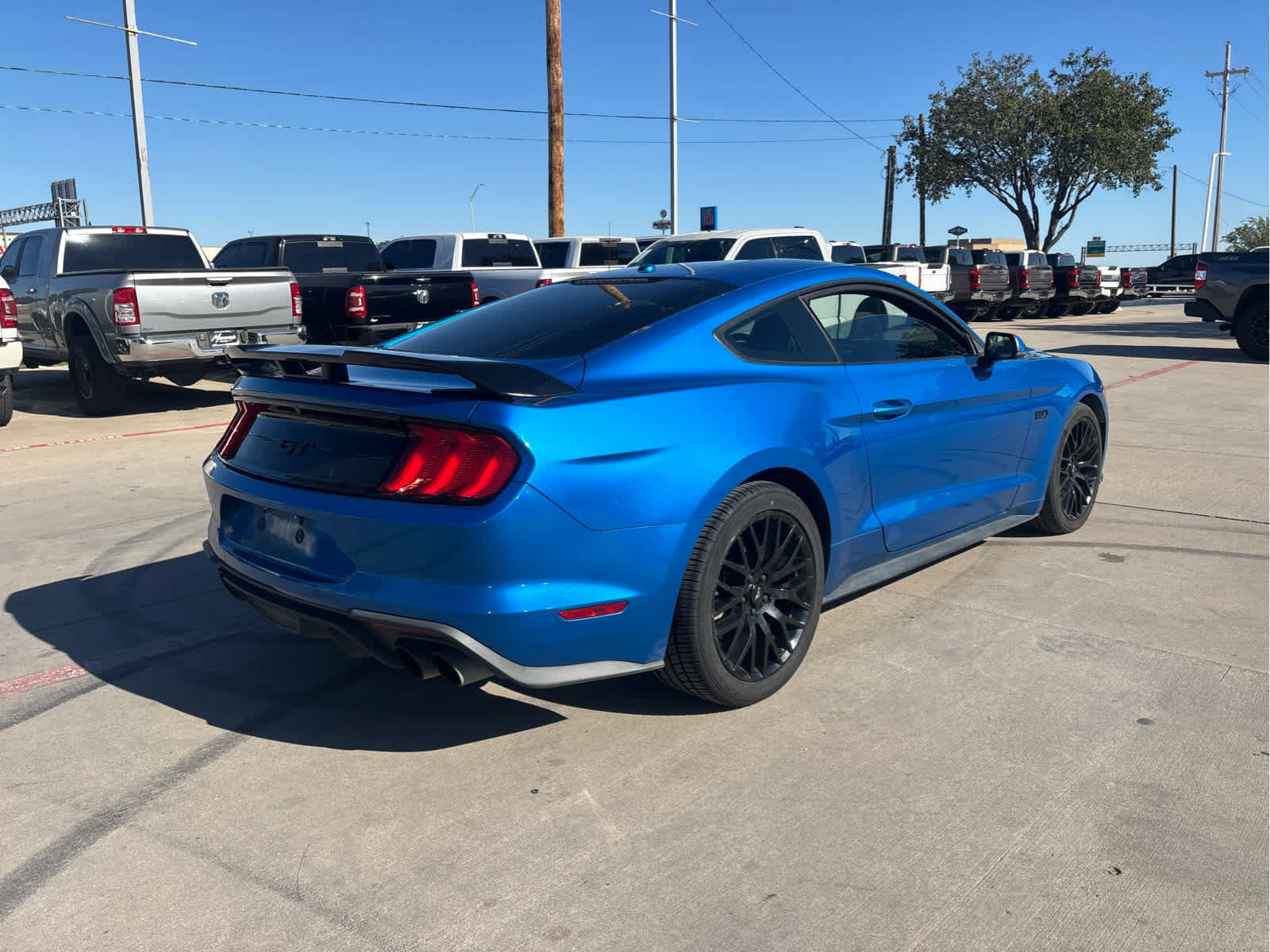 Used 2019 Ford Mustang GT Premium RWD image 3