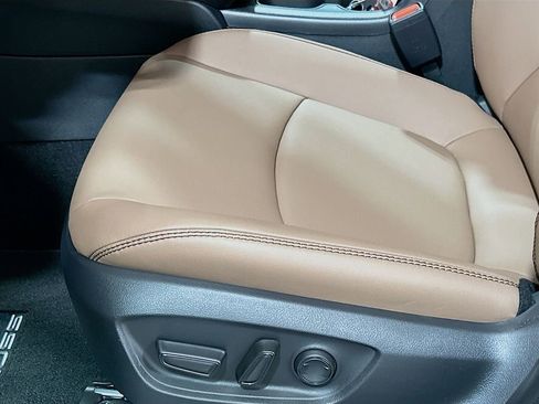 New 2026 Toyota Corolla Cross XLE w/ Convenience Package FWD image 17