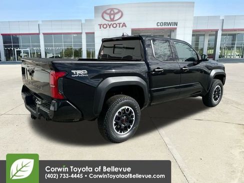 New 2025 Toyota Tacoma TRD Off-Road image 8