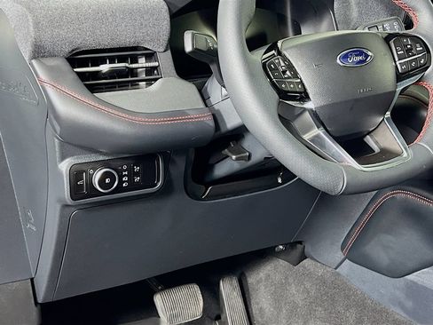 Used 2026 Ford Explorer ST-Line AWD/4WD image 13