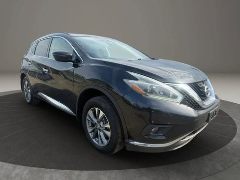 Used 2018 Nissan Murano SV AWD/4WD image 3