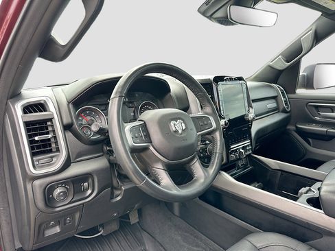 Used 2022 RAM 1500 Big Horn AWD/4WD image 9