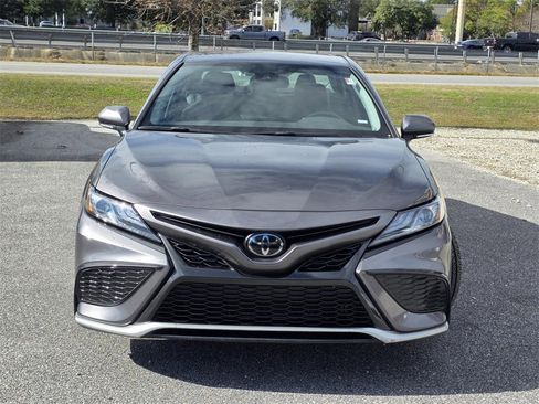 Used 2023 Toyota Camry XSE image 3