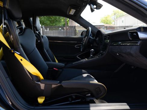Used 2018 Porsche 911 GT3 RWD image 61