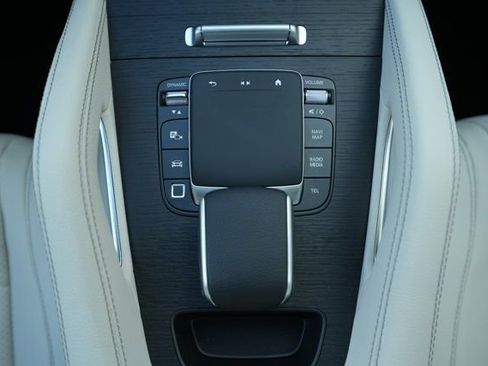 Certified 2026 Mercedes-Benz GLE 350 4MATIC image 32