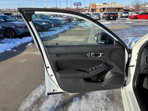 Certified 2025 Honda Civic Sport image 9
