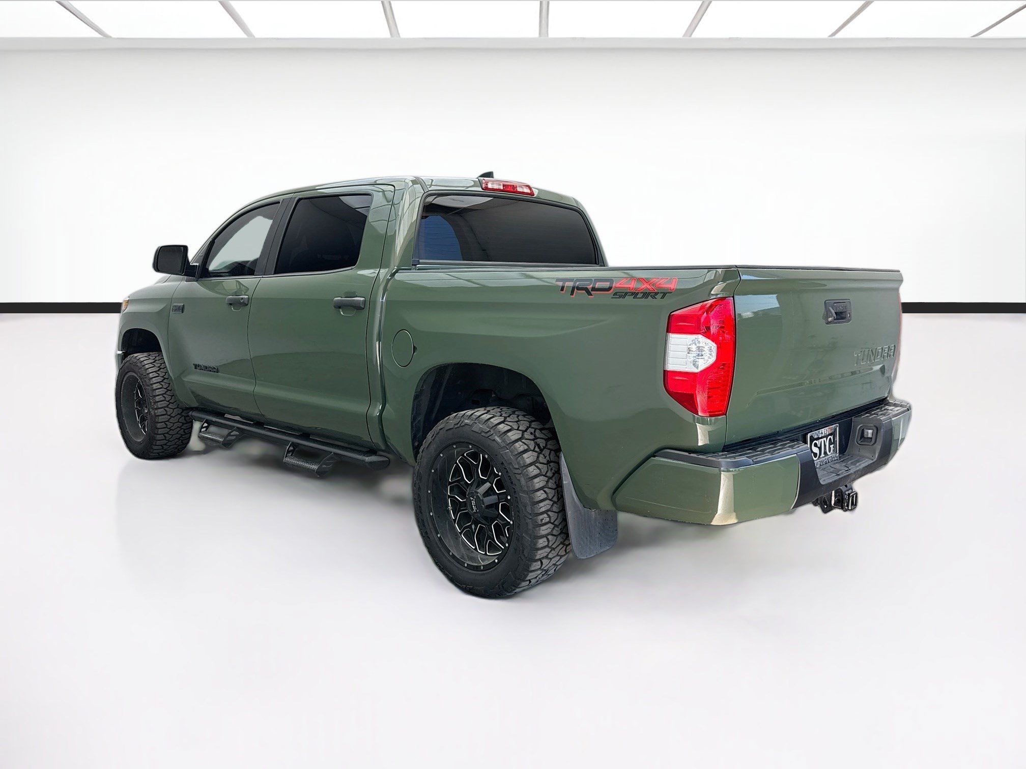 Used 2021 Toyota Tundra SR5 w/ TRD Sport Package AWD/4WD image 6