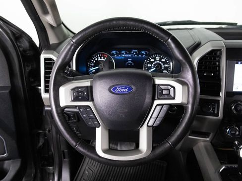 Used 2019 Ford F150 Lariat image 29