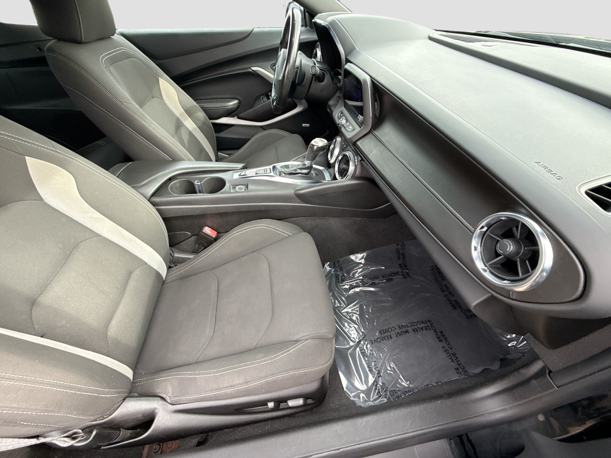 Used 2021 Chevrolet Camaro LT w/ Technology Package RWD image 13