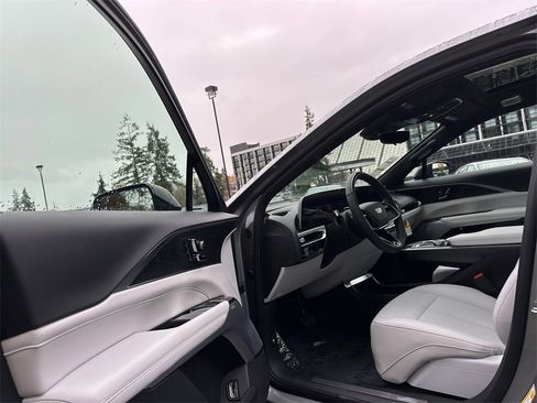 New 2026 Cadillac Lyriq Premium Sport image 20