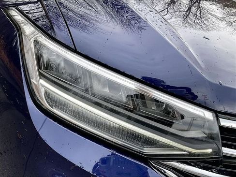 Used 2022 Volkswagen Tiguan SE image 29