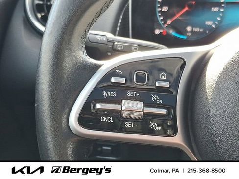 Used 2020 Mercedes-Benz GLB 250 4MATIC image 23