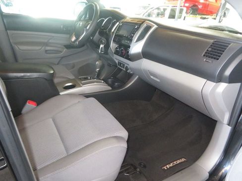 Used 2014 Toyota Tacoma PreRunner w/ TRD Sport Package RWD image 36