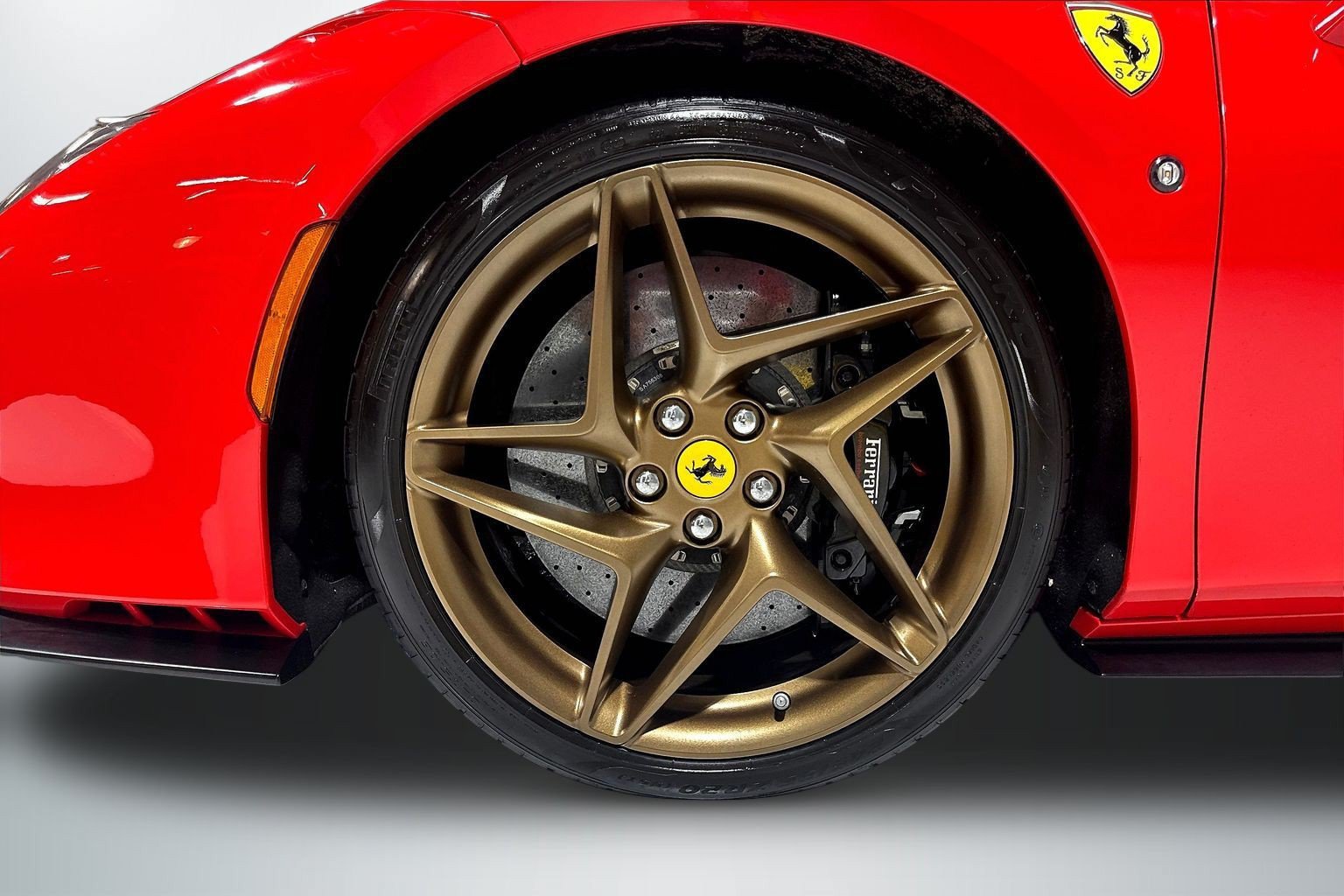 Used 2020 Ferrari F8 Tributo RWD image 28