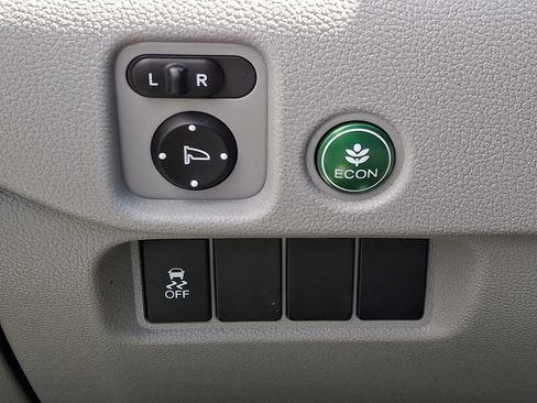 Used 2018 Honda Pilot EX image 27