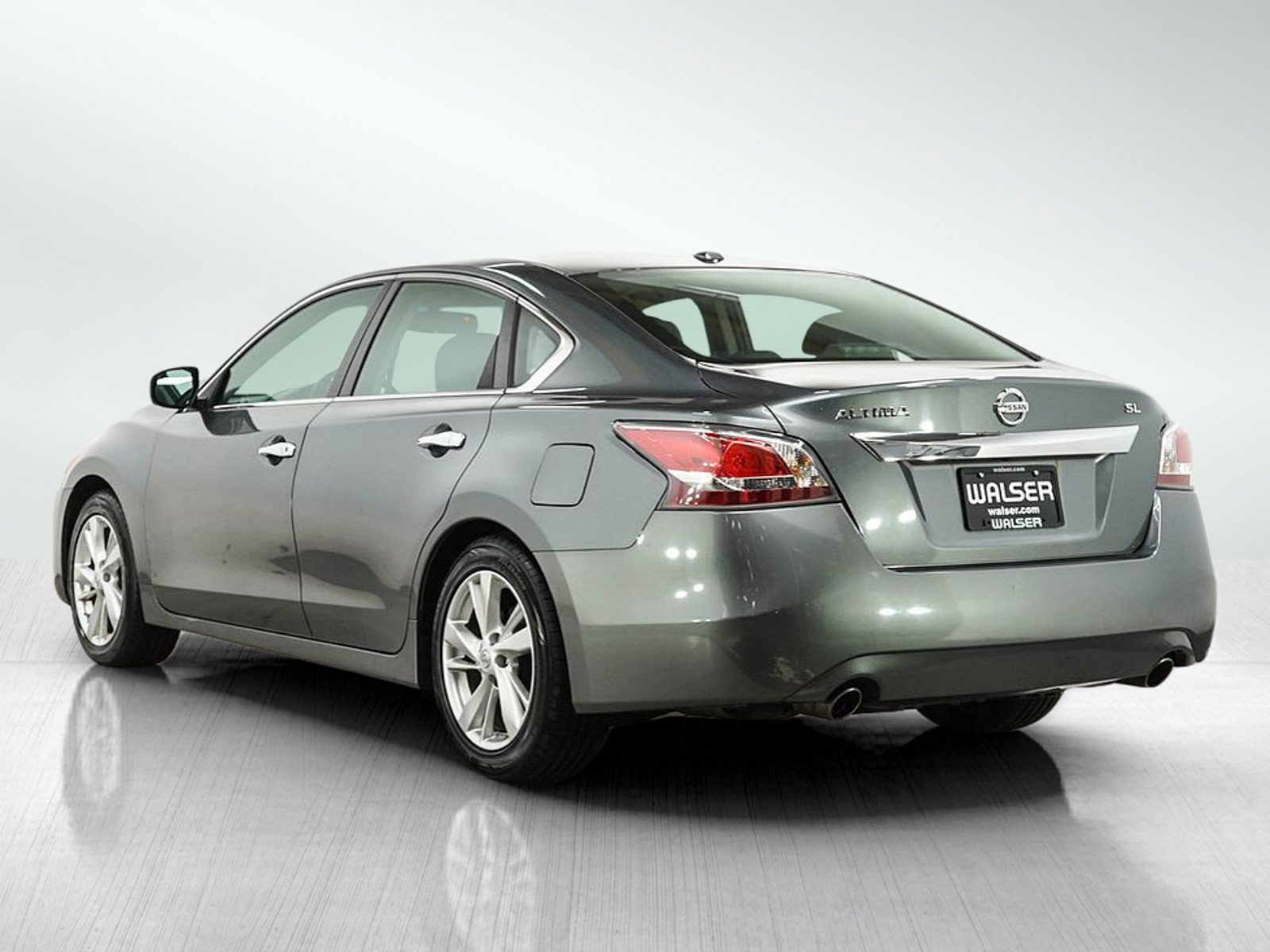 Used 2015 Nissan Altima 2.5 SL FWD image 3
