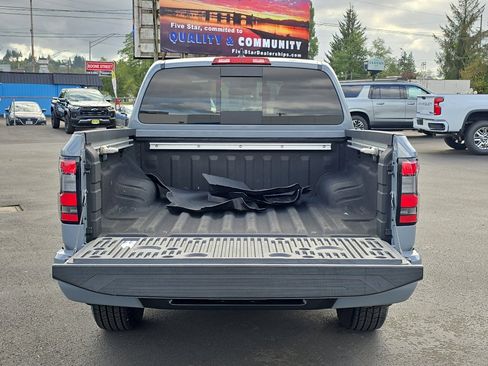Used 2023 Nissan Frontier PRO-4X w/ Pro Convenience Package image 9