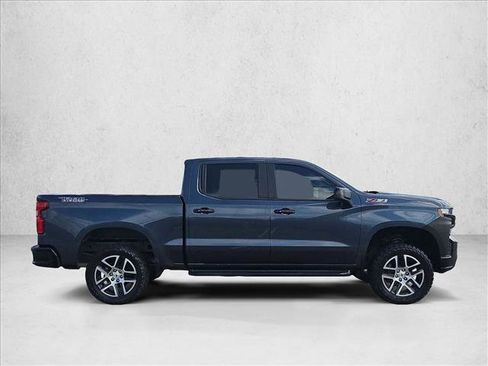 Used 2019 Chevrolet Silverado 1500 LT Trail Boss image 4