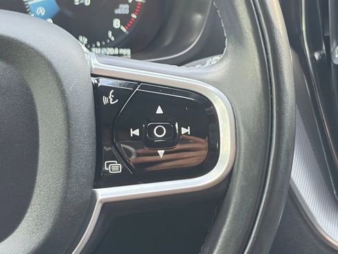 Used 2018 Volvo XC60 T6 Inscription w/ Convenience Package AWD/4WD image 32