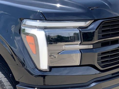 Used 2024 Ford F150 Platinum w/ FX4 Off-Road Package AWD/4WD image 26